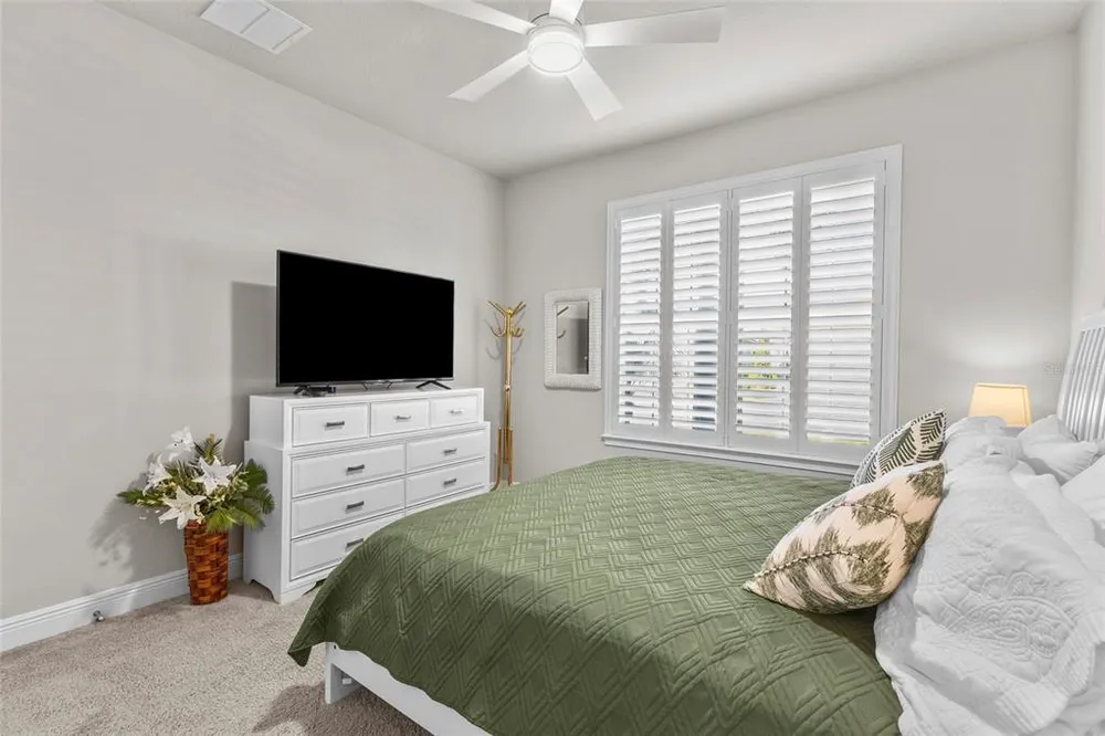 5745 Long Shore Loop, Sarasota, FL 34238