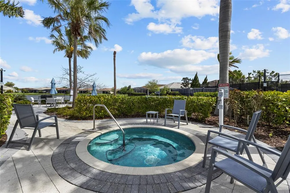 5745 Long Shore Loop, Sarasota, FL 34238