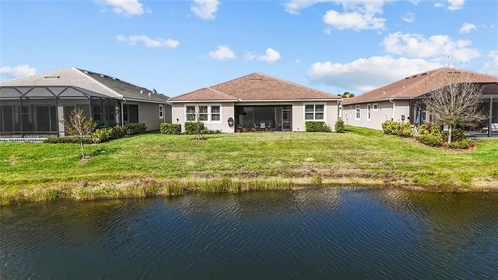 5745 Long Shore Loop, Sarasota, FL 34238