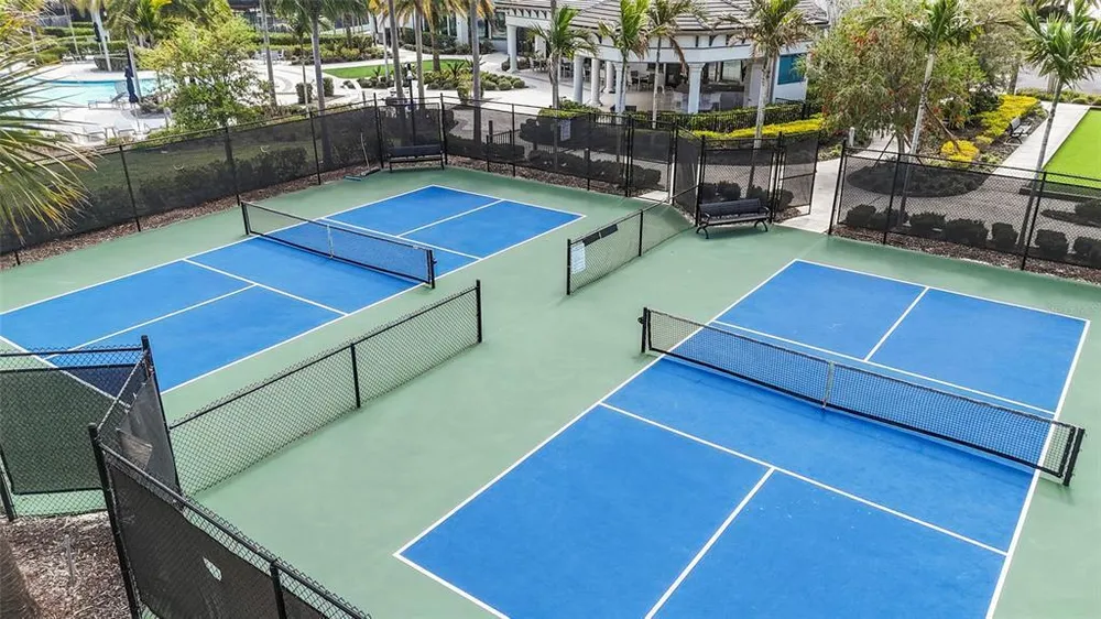 5745 Long Shore Loop, Sarasota, FL 34238