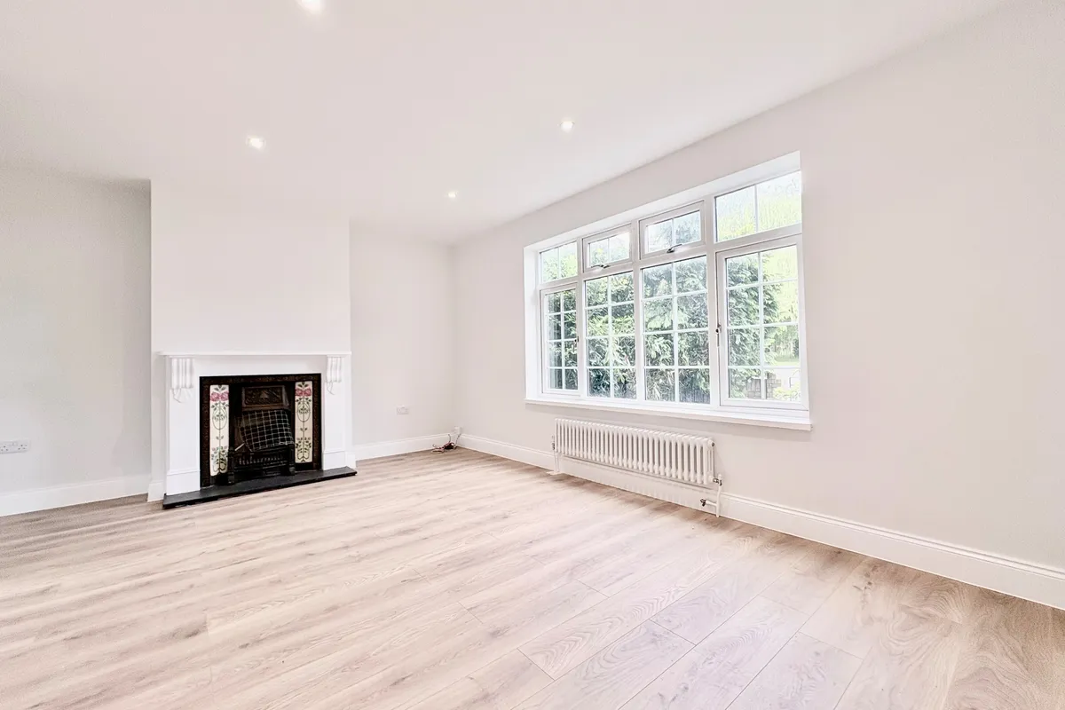 High Road, Turnford, BROXBOURNE