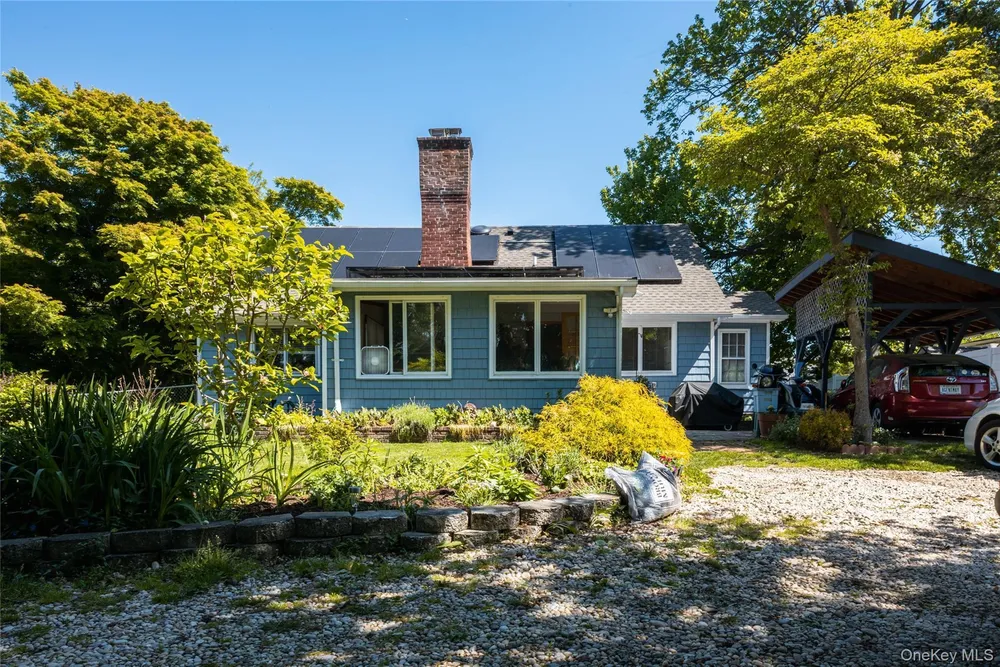 195 Sound Beach Blvd, Sound Beach, NY 11789