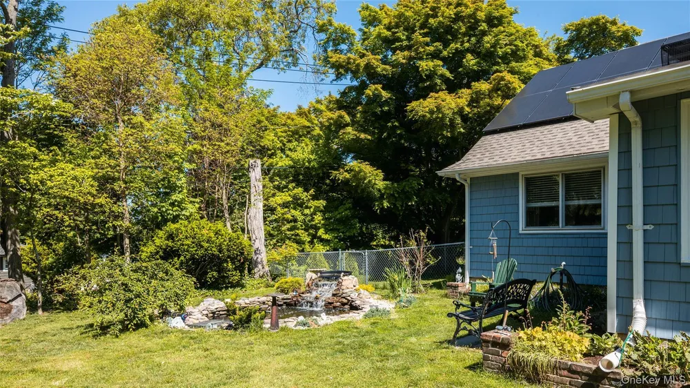 195 Sound Beach Blvd, Sound Beach, NY 11789