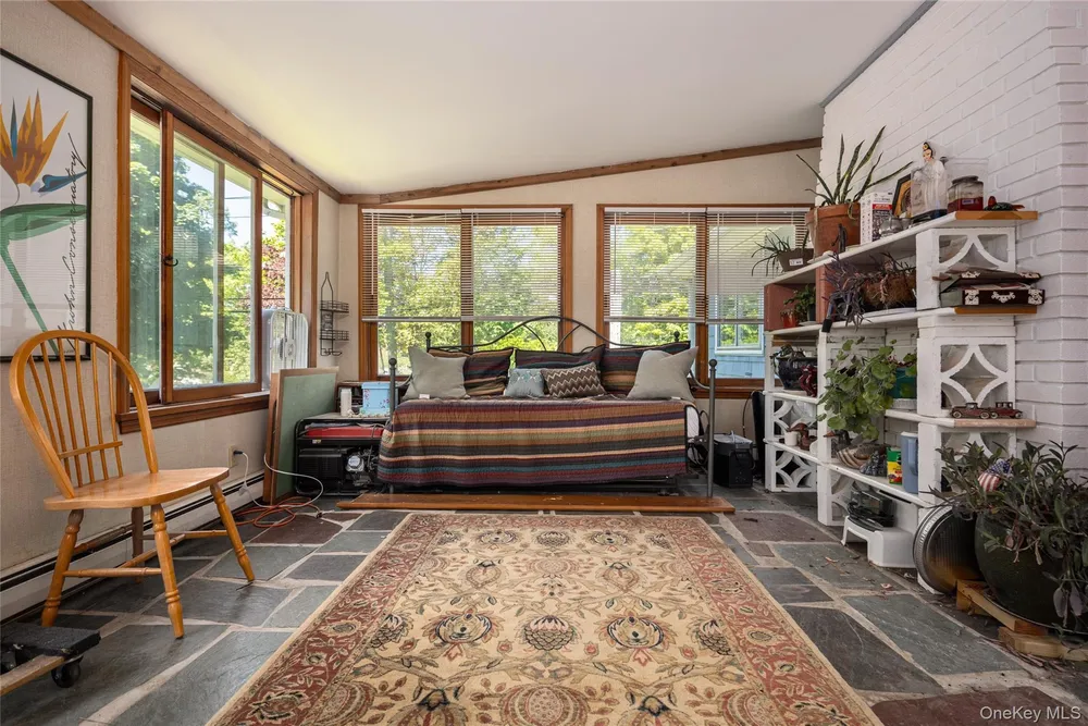 195 Sound Beach Blvd, Sound Beach, NY 11789