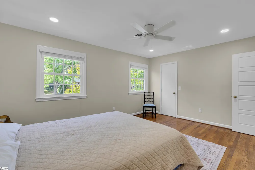 815 Edwards Rd, Greenville, SC 29615
