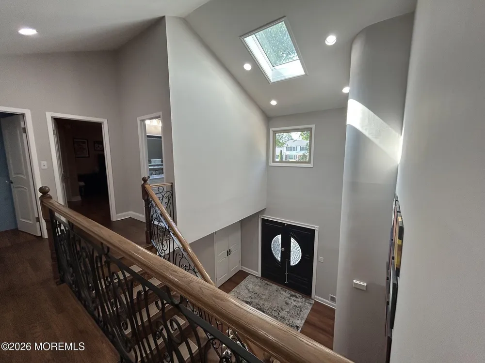 46 Thomas Dr, Manalapan, NJ 07726