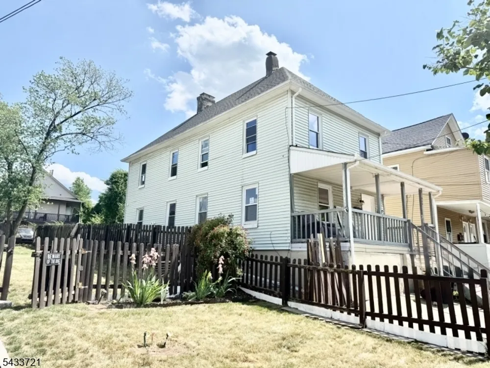 659 S 2nd St, Plainfield, NJ 07060