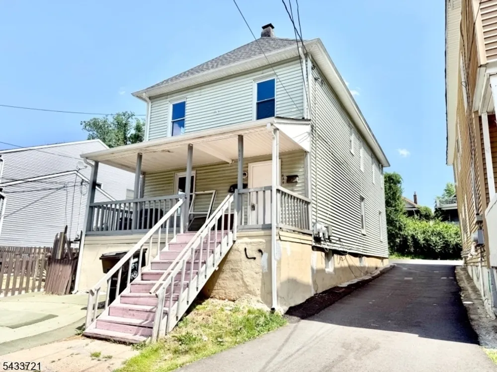 659 S 2nd St, Plainfield, NJ 07060
