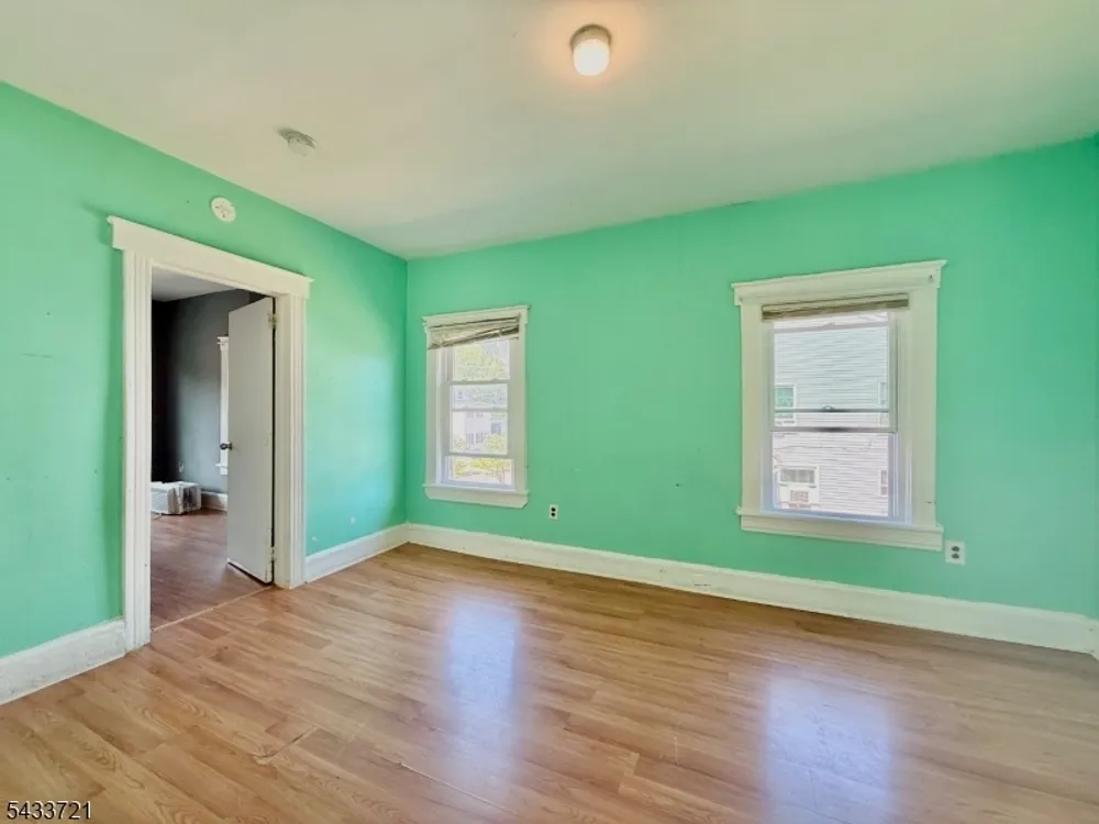 659 S 2nd St, Plainfield, NJ 07060