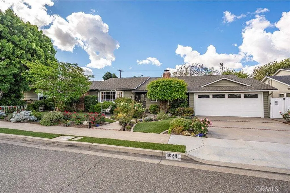 1224 E Orange Grove Ave, Orange, CA 92867