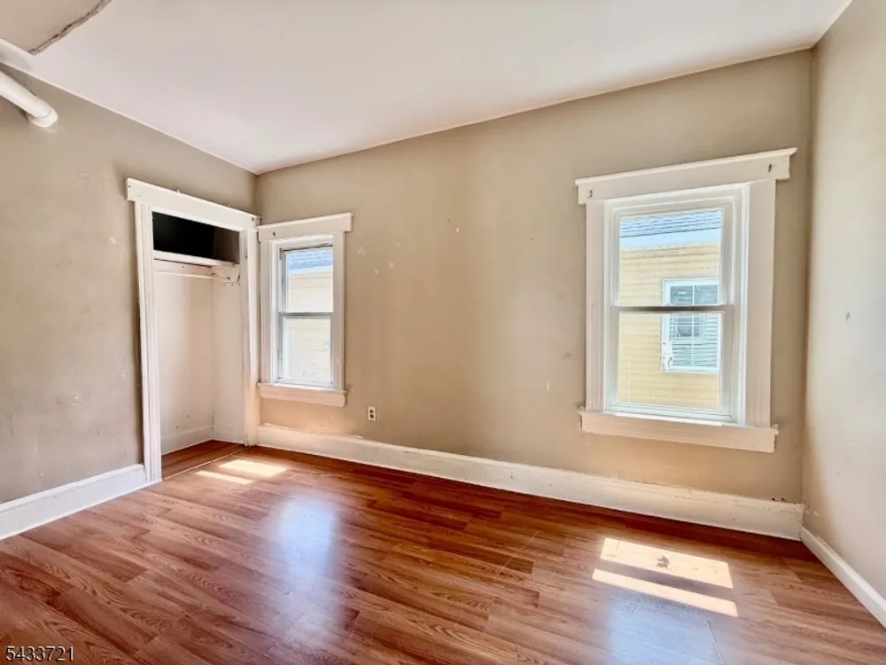 659 S 2nd St, Plainfield, NJ 07060