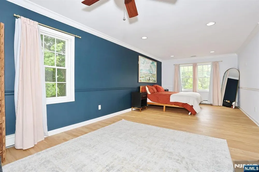 7 Short St, Harrington Park, NJ 07640