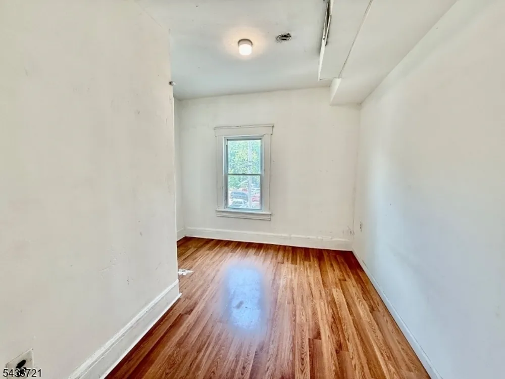 659 S 2nd St, Plainfield, NJ 07060