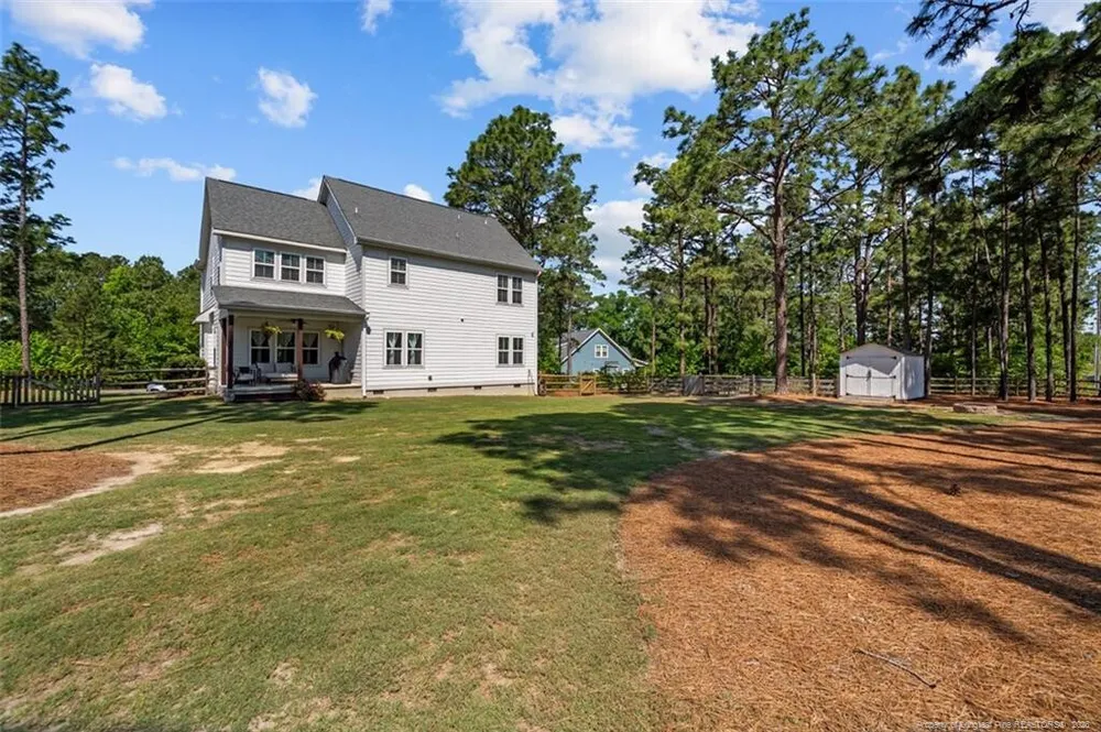 600 Trinity Ct, Carthage, NC 28327