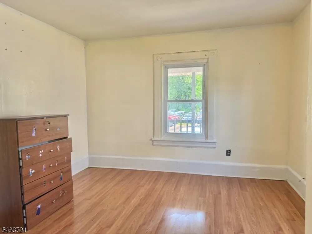 659 S 2nd St, Plainfield, NJ 07060