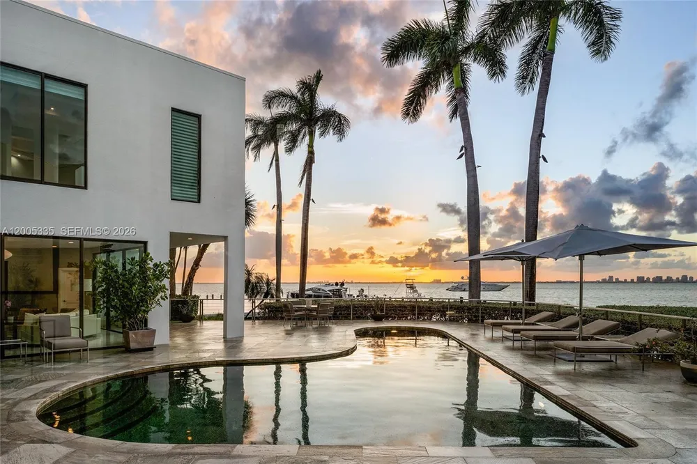 485 W Matheson Dr, Key Biscayne, FL 33149