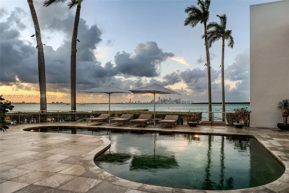 485 W Matheson Dr, Key Biscayne, FL 33149