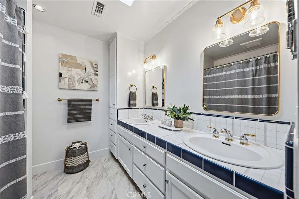 1224 E Orange Grove Ave, Orange, CA 92867