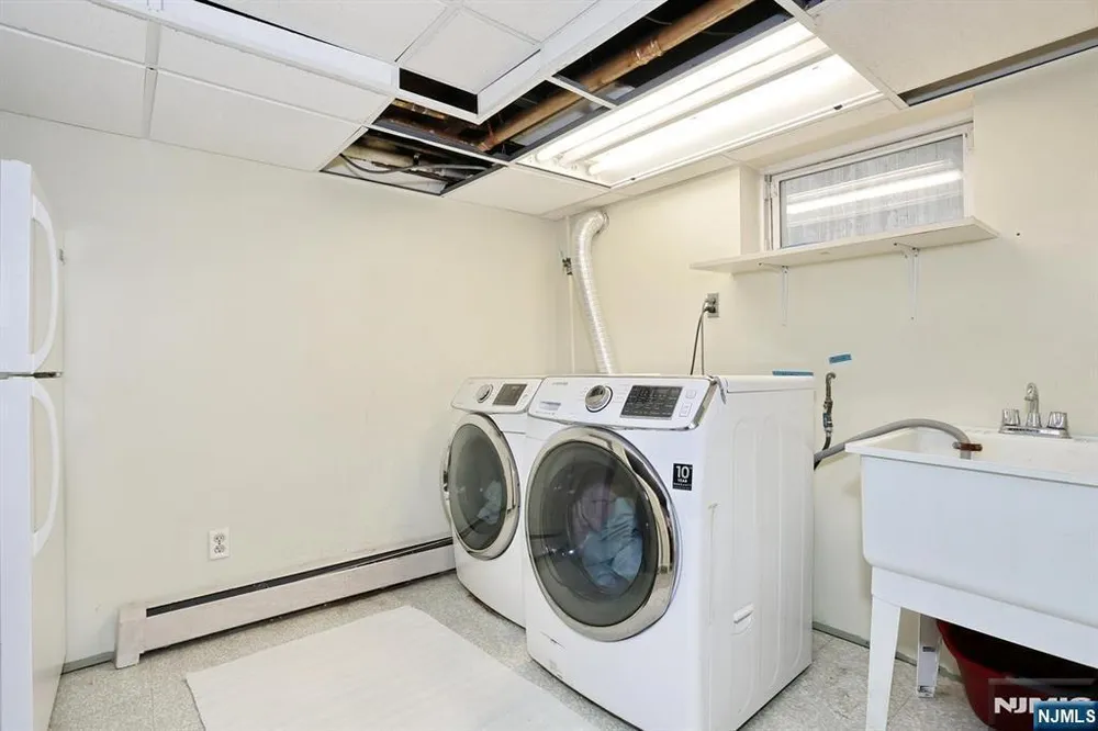 7 Short St, Harrington Park, NJ 07640