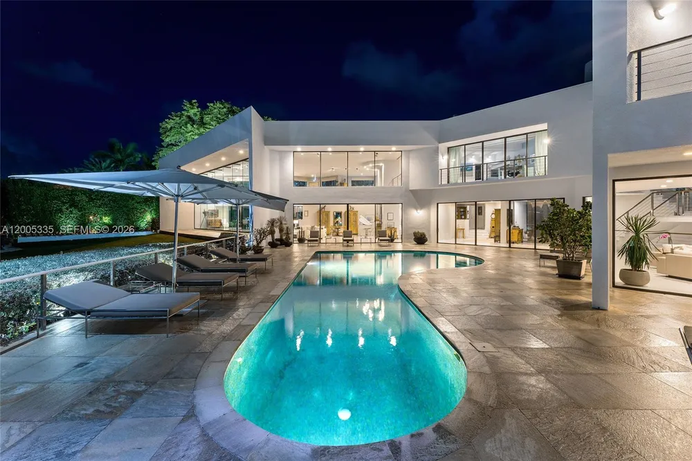 485 W Matheson Dr, Key Biscayne, FL 33149
