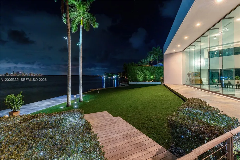 485 W Matheson Dr, Key Biscayne, FL 33149