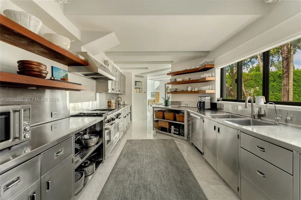 485 W Matheson Dr, Key Biscayne, FL 33149