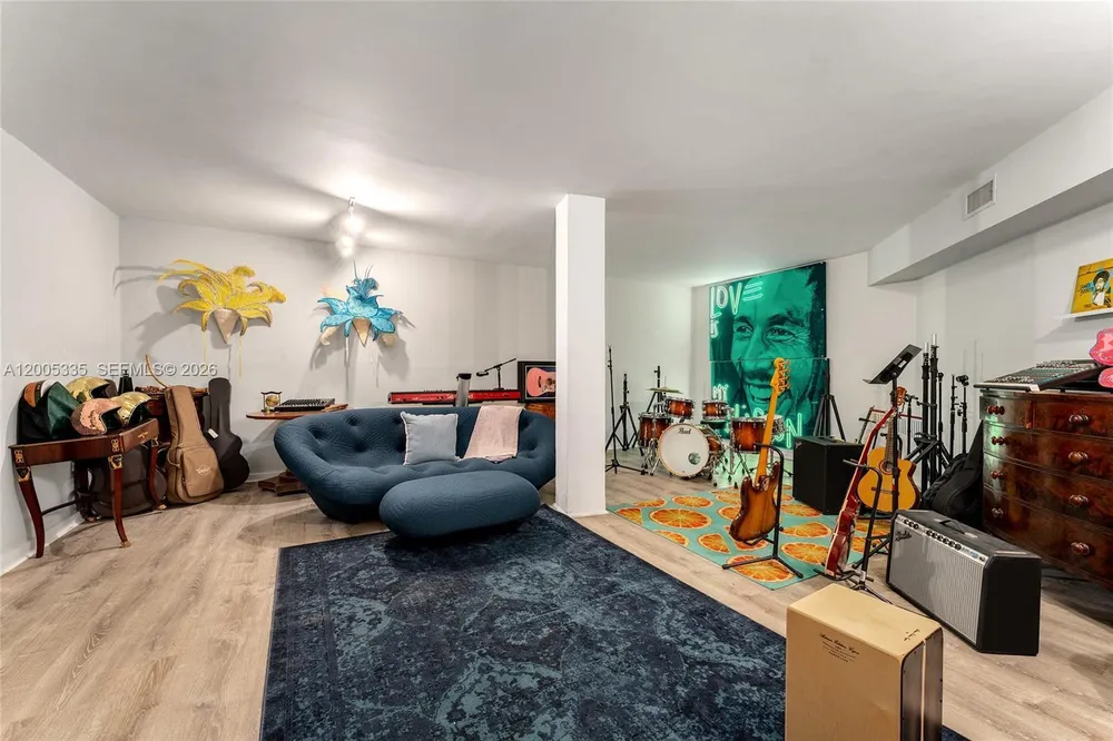 485 W Matheson Dr, Key Biscayne, FL 33149