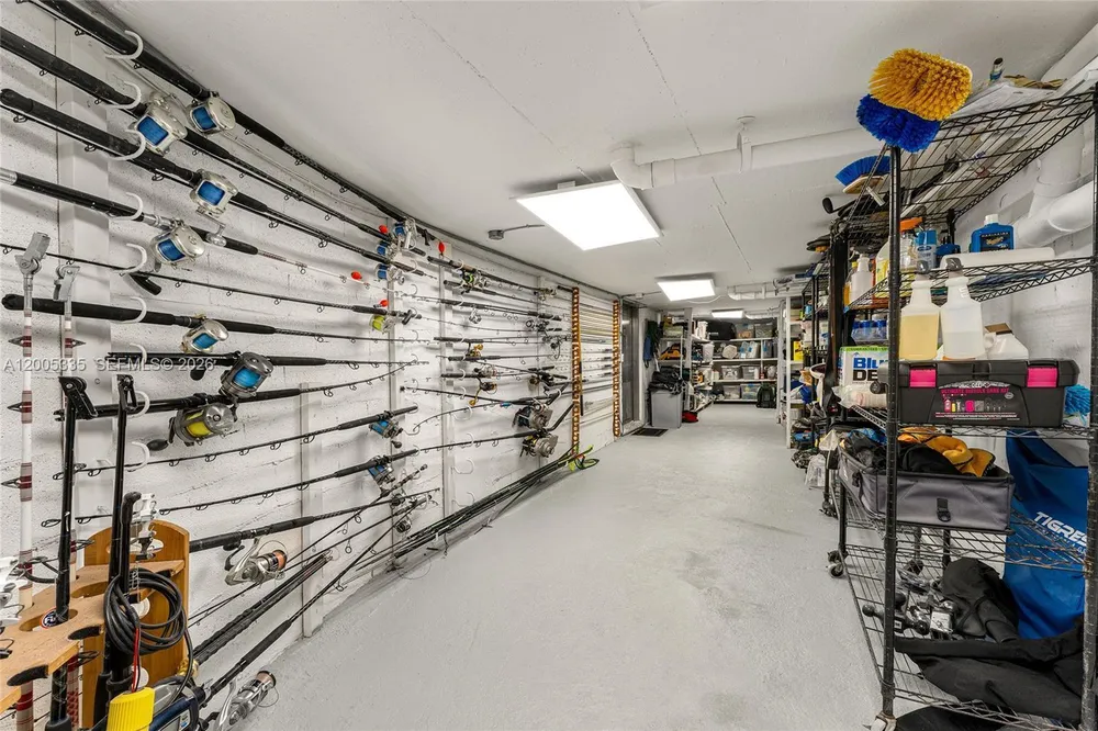 485 W Matheson Dr, Key Biscayne, FL 33149