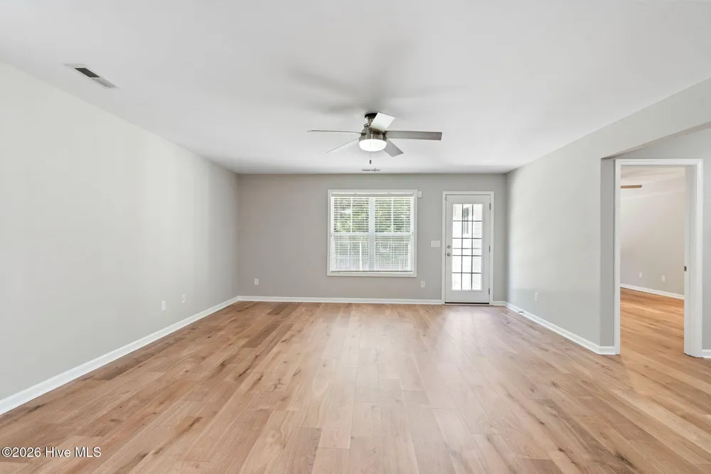 3912 Willowick Park Dr, Wilmington, NC 28409