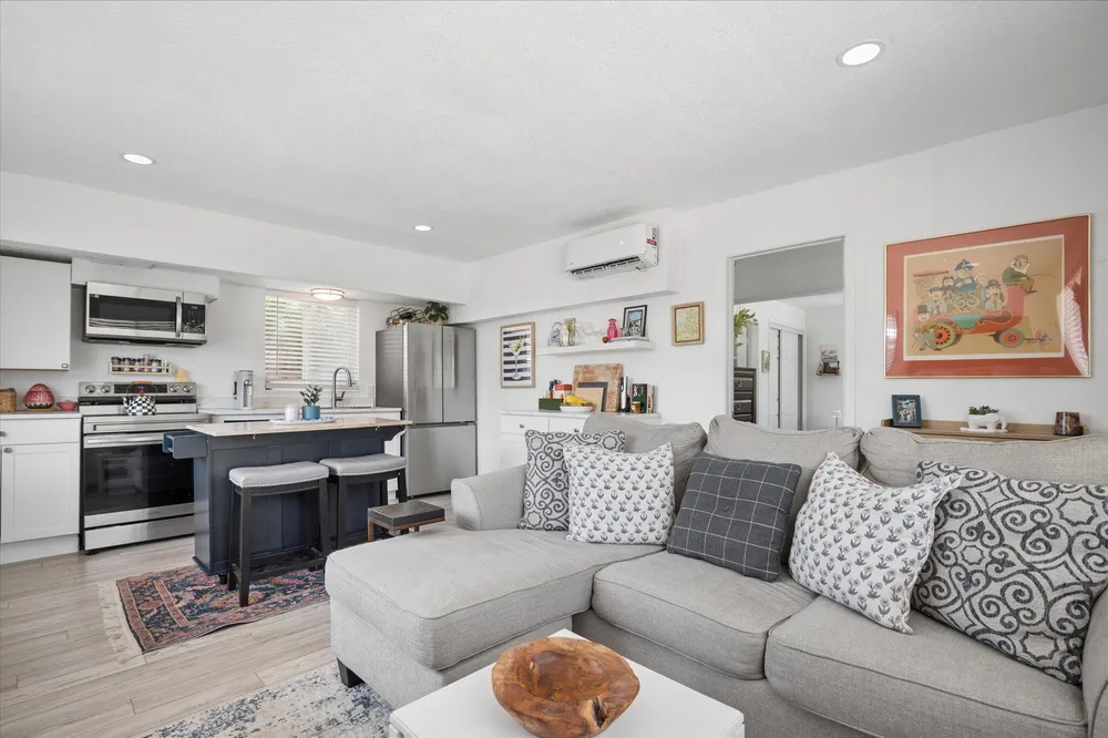 1645 NE 16th Ave, Fort Lauderdale, FL 33305