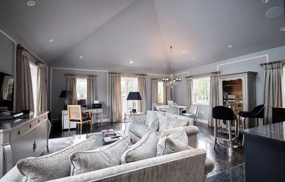 Sunningdale Manor