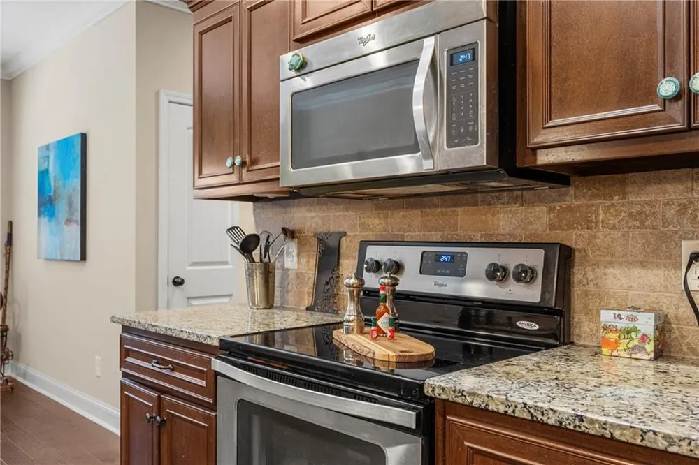 4507 Lakewood Dr, Phenix City, AL 36867