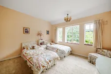 Lower Road, Leatherhead, KT22 photo 11