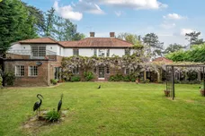 Lower Road, Leatherhead, KT22 photo 17