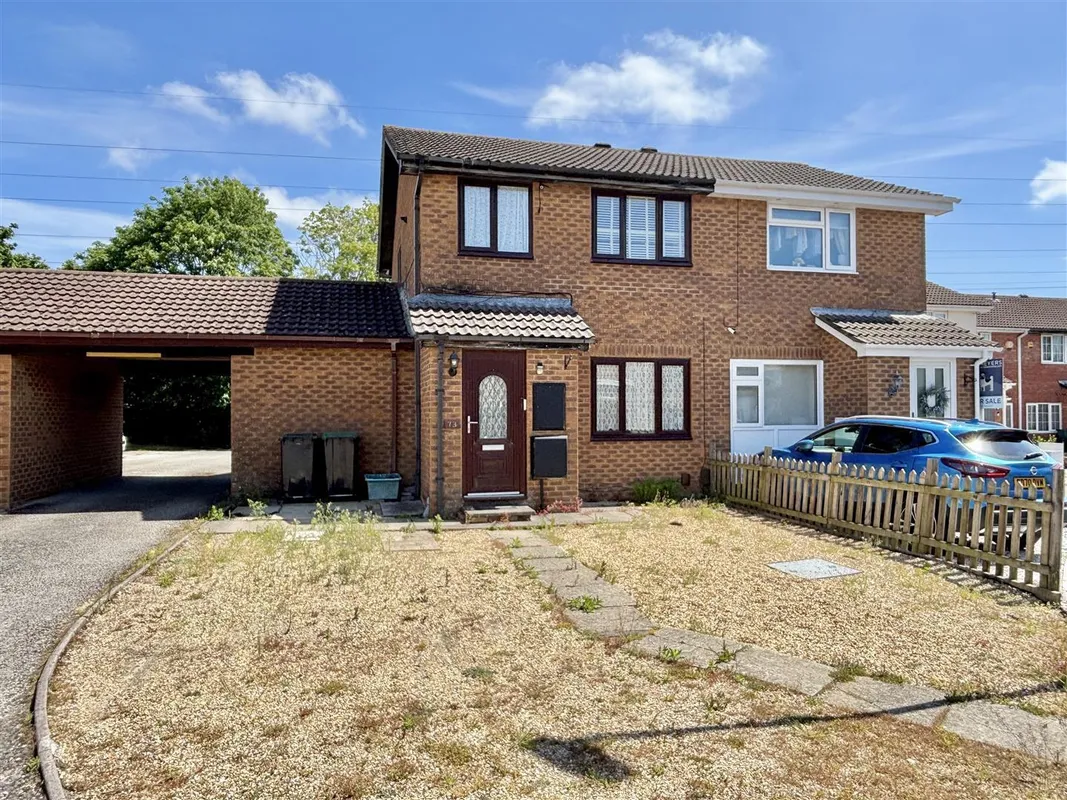 Gorse Lane, Upton