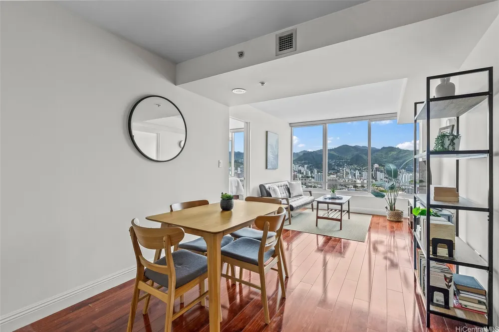 1009 Kapiolani Blvd, Honolulu, HI 96814