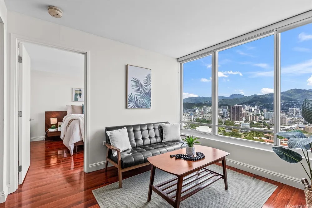 1009 Kapiolani Blvd, Honolulu, HI 96814