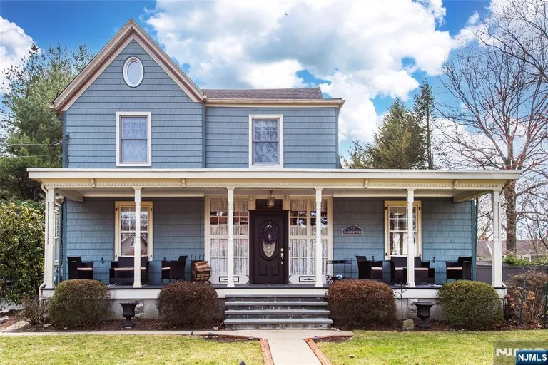 151 Washington Ave, Hillsdale, NJ 07642