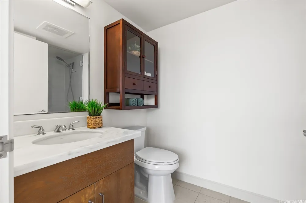 1009 Kapiolani Blvd, Honolulu, HI 96814