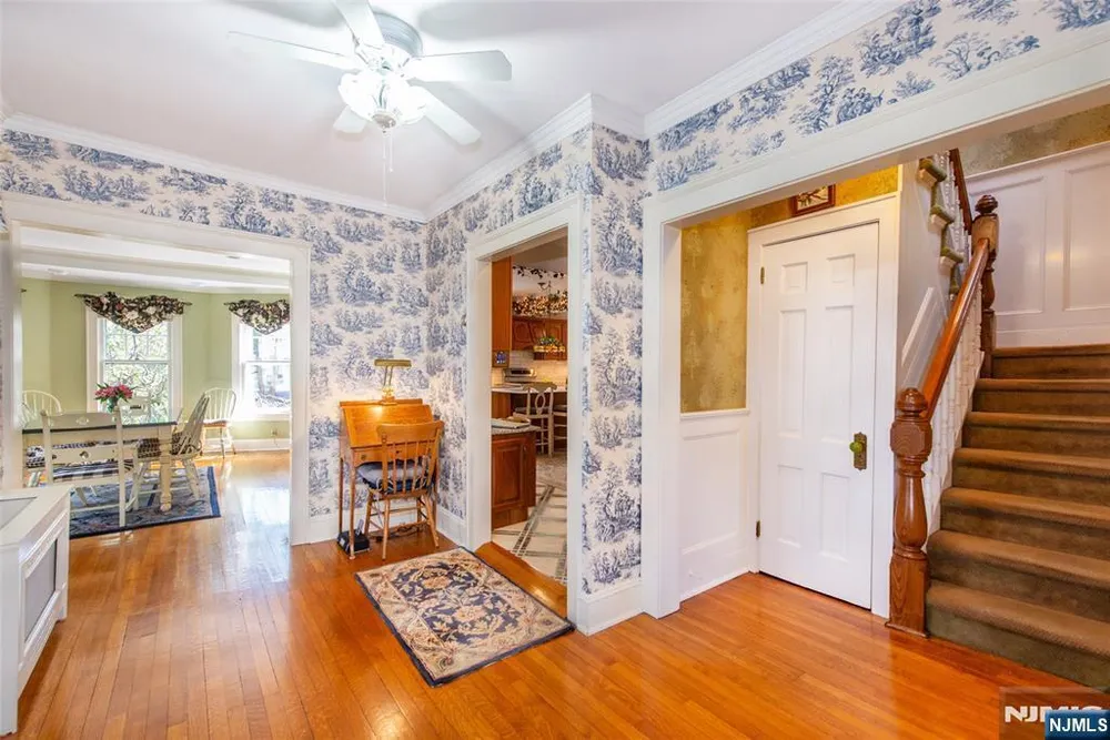 151 Washington Ave, Hillsdale, NJ 07642