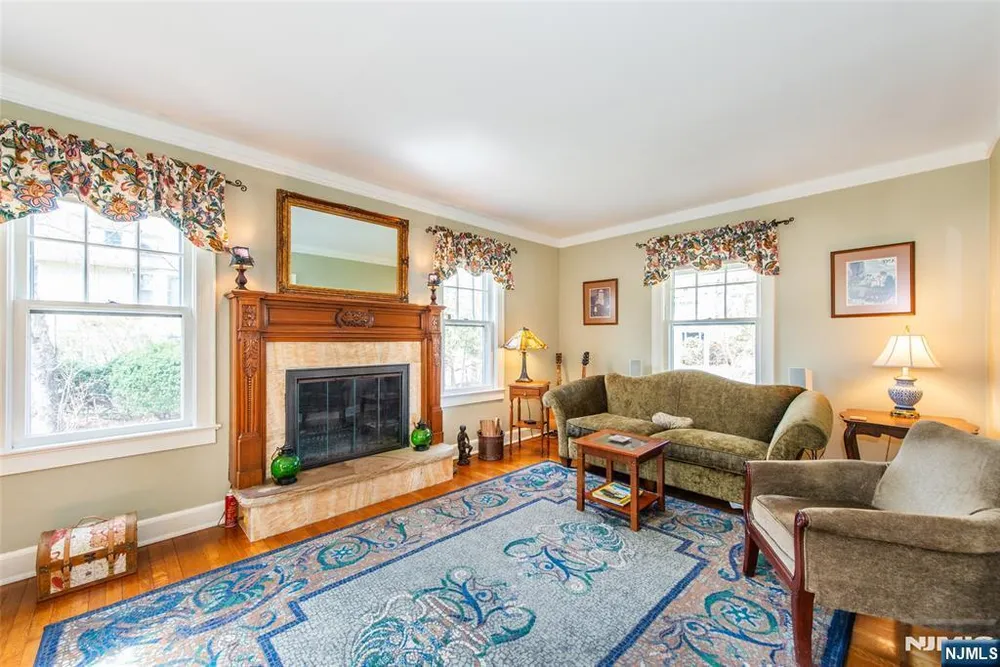 151 Washington Ave, Hillsdale, NJ 07642