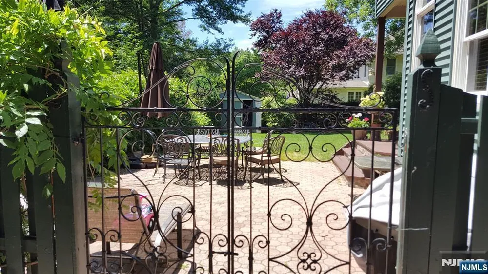 151 Washington Ave, Hillsdale, NJ 07642