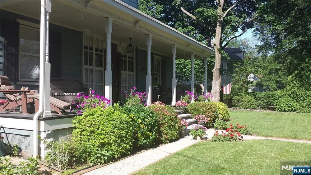 151 Washington Ave, Hillsdale, NJ 07642