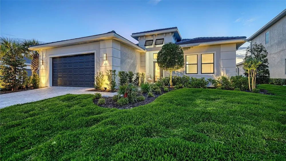 4513 Mondrian Ct, Sarasota, FL 34240