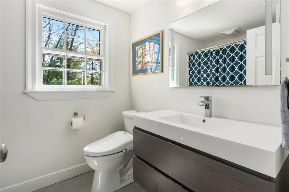 30 Ivy Rd, Wellesley, MA 02482