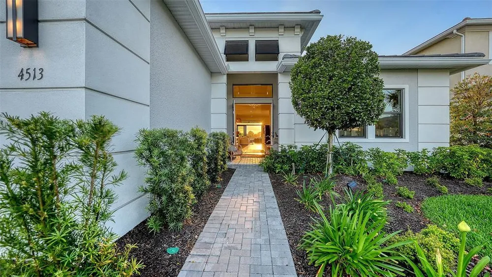 4513 Mondrian Ct, Sarasota, FL 34240