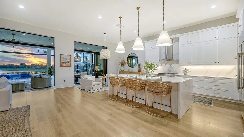 4513 Mondrian Ct, Sarasota, FL 34240