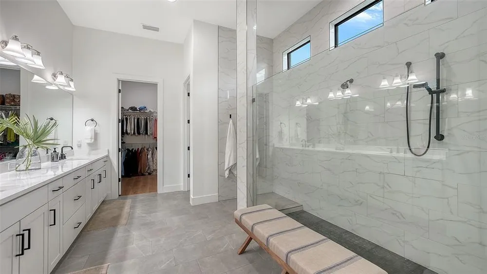 4513 Mondrian Ct, Sarasota, FL 34240