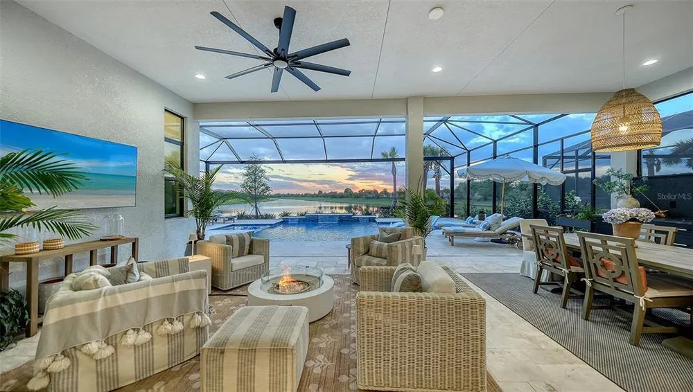 4513 Mondrian Ct, Sarasota, FL 34240