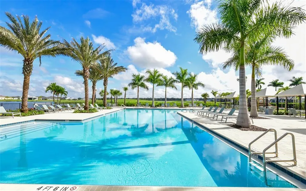 4513 Mondrian Ct, Sarasota, FL 34240